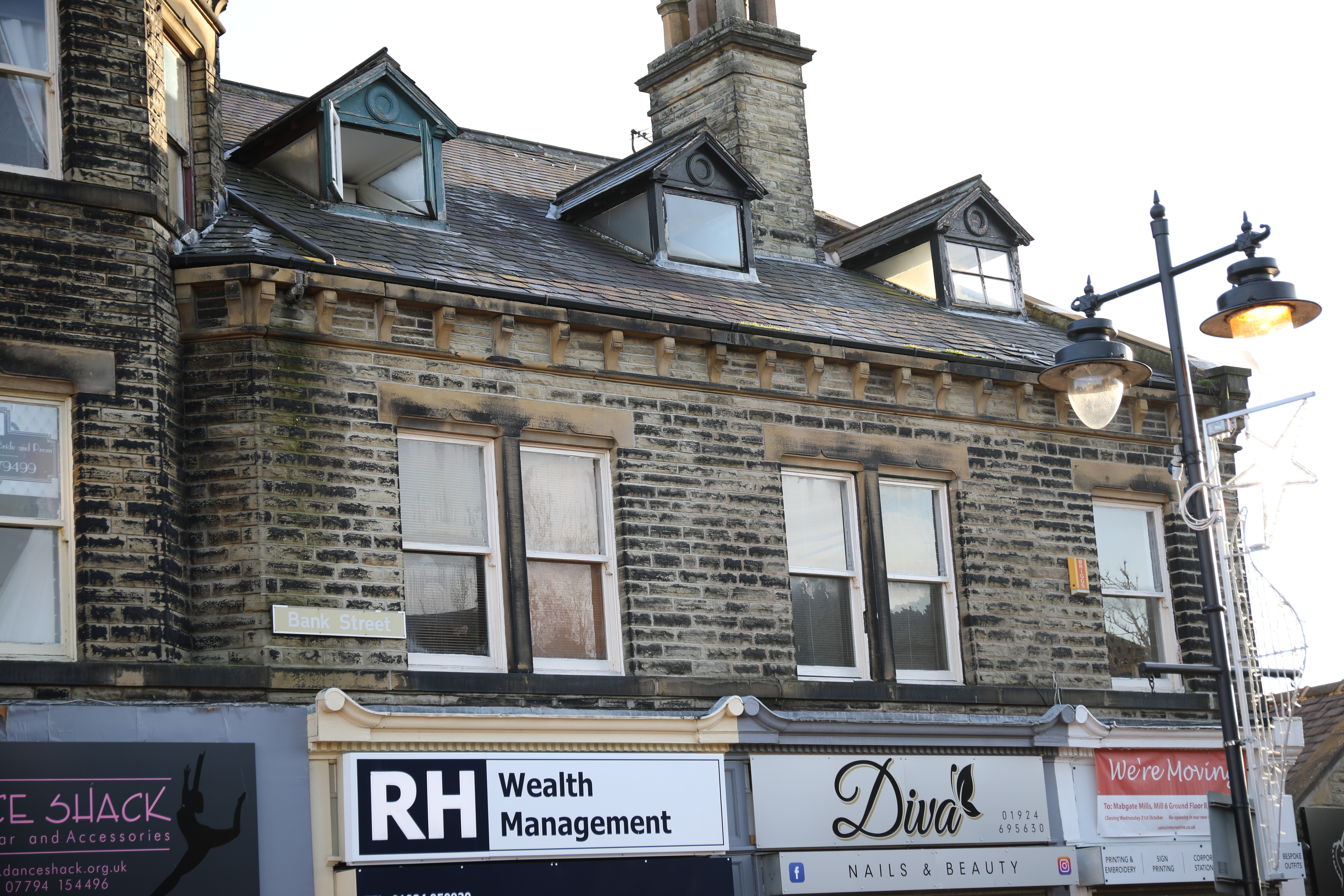 8a Station Road - TO LET